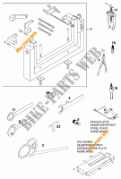 SPECIFIC TOOLS (ENGINE) for KTM 125 EXC 1998